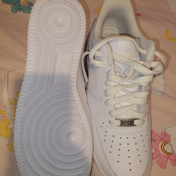 Womens Air Force Ones - Picture 3 of 3